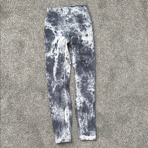 Lululemon Marble Dye Wunder Under Luxtreme 25 inch size 2